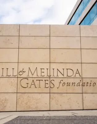 أوقاف عالمية مشهورة